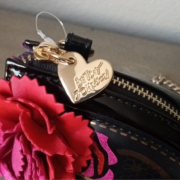 Betsey Johnson masquerade crossbody - Picture 5 of 8